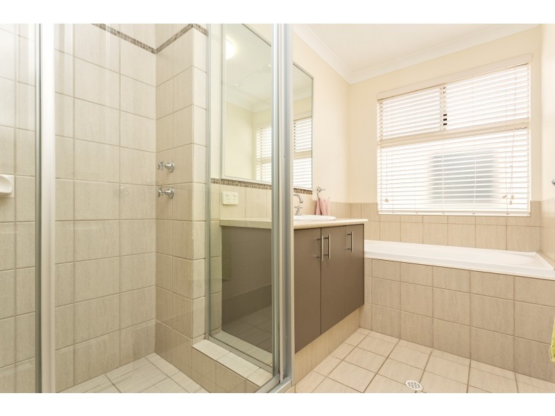 18/27 Meadow Springs Drive, Meadow Springs WA 6210