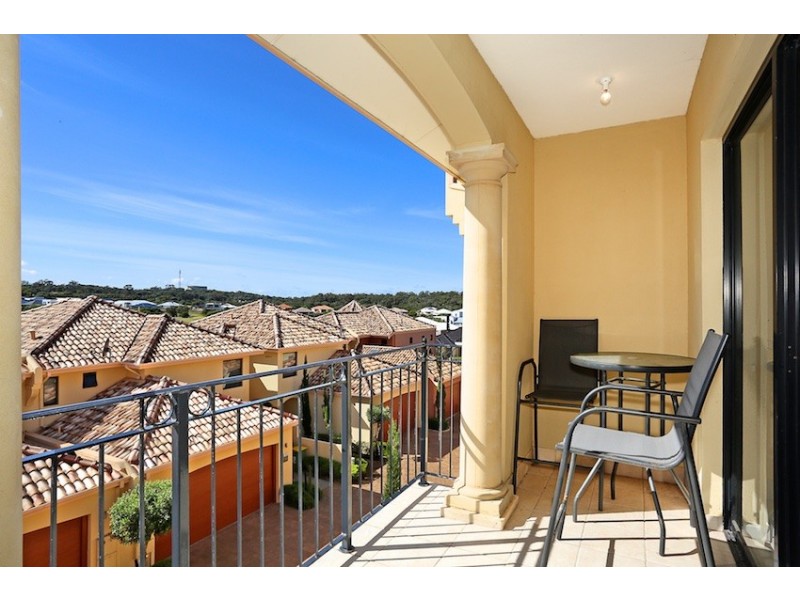 6/2 The Pass, Dawesville WA 6211