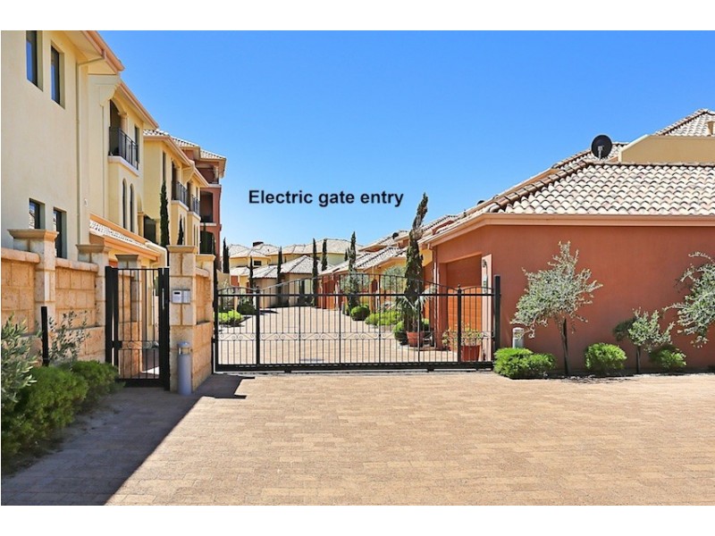 6/2 The Pass, Dawesville WA 6211