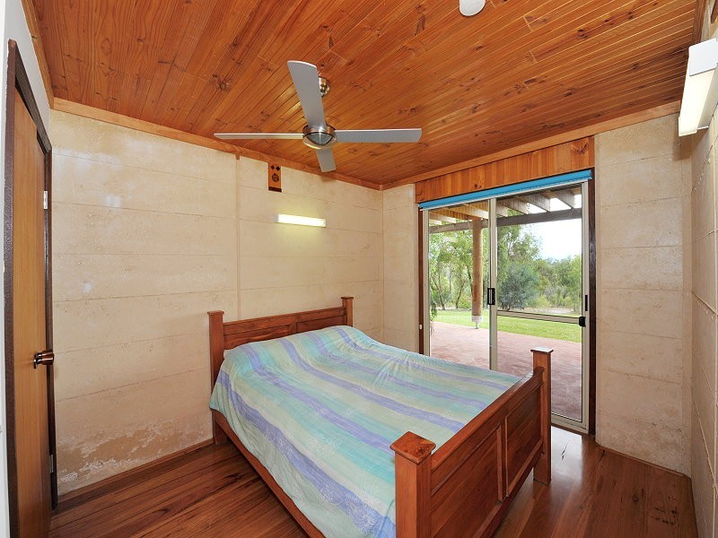 87 Thompson Street, Lake Clifton WA 6215