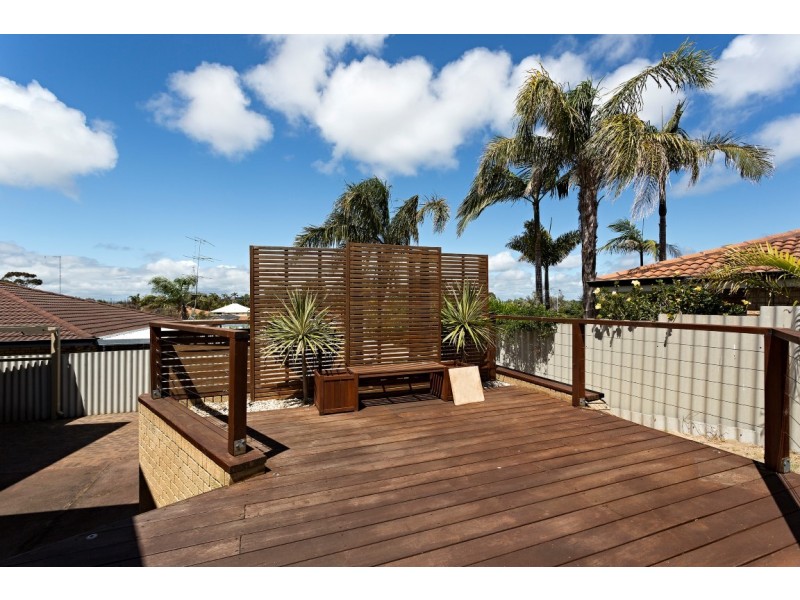 8 Barkley Place, Halls Head WA 6210