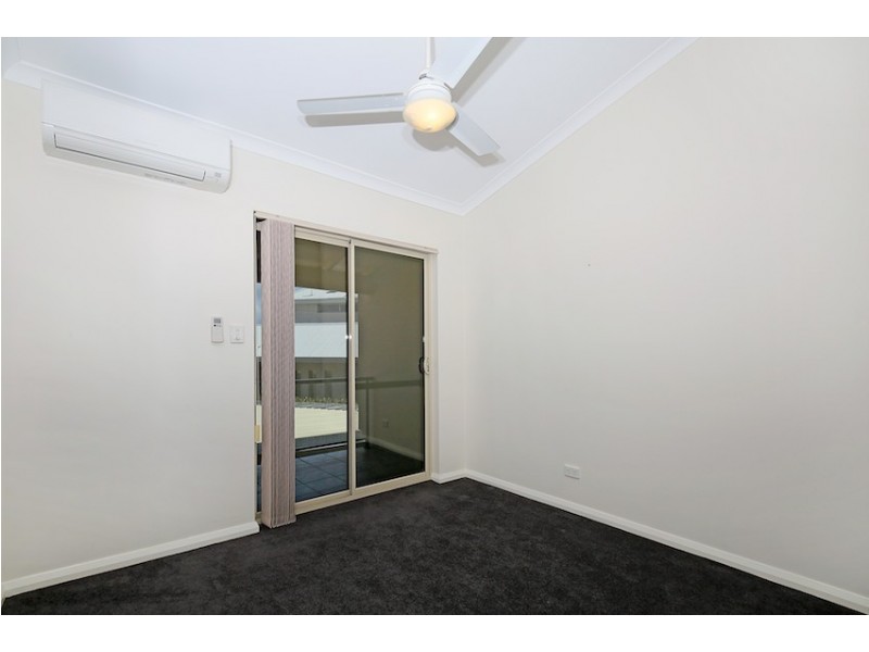 2/5 Weatherley Place, Halls Head WA 6210
