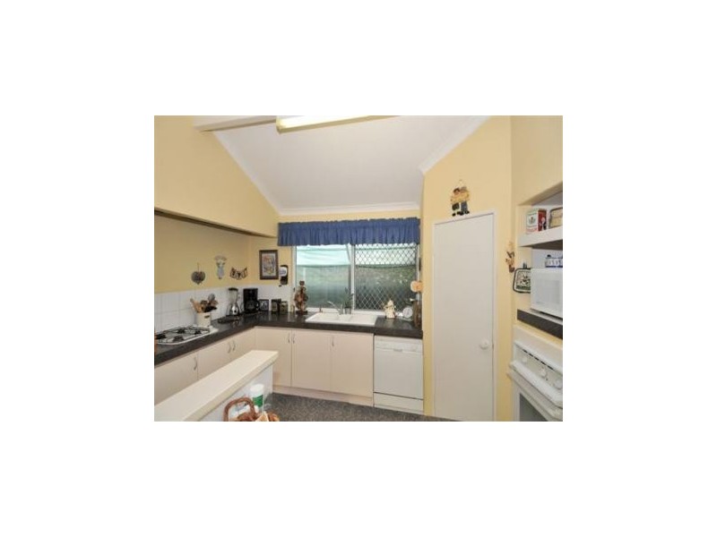 30 Leighton Road East, Halls Head WA 6210