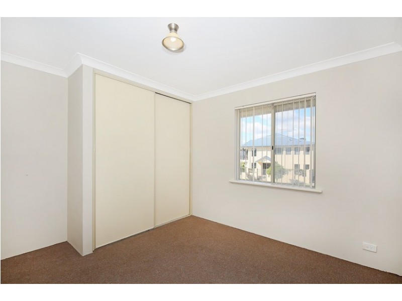 30/1-3 Hackett Street, Mandurah WA 6210