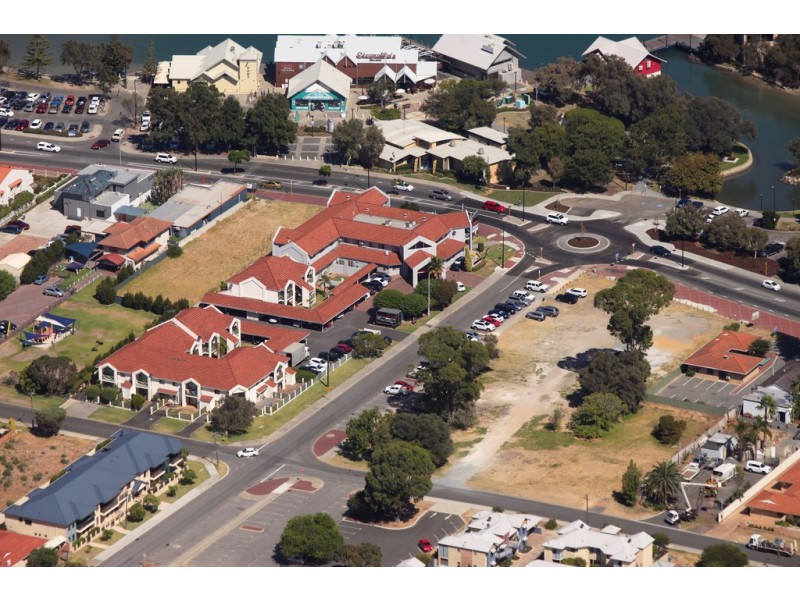 30/1-3 Hackett Street, Mandurah WA 6210