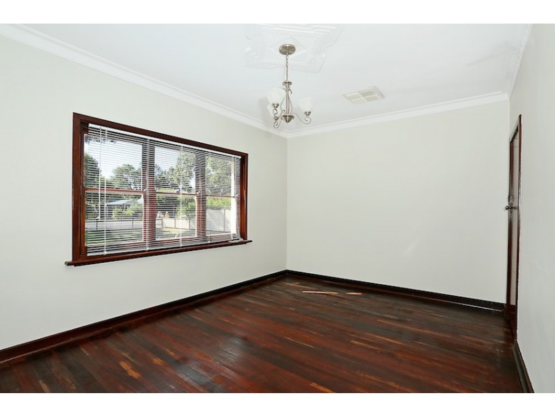 10 Paterson Road, Pinjarra WA 6208