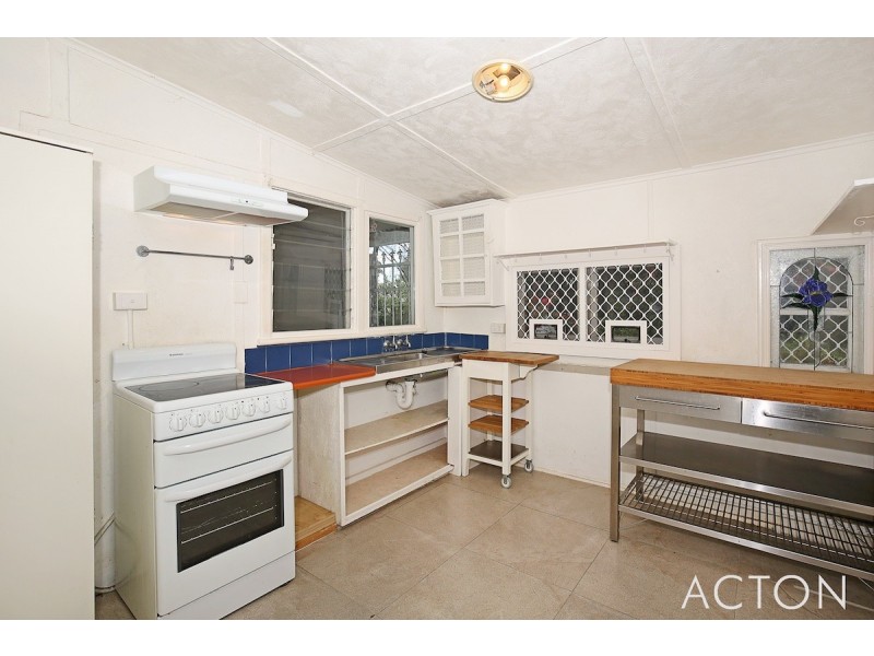 43 Wyeree Road, Mandurah WA 6210