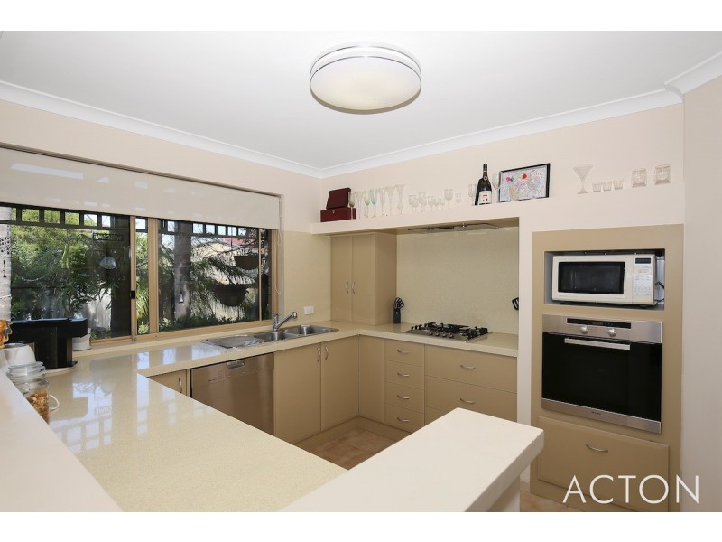 107 Leslie Street, Dudley Park WA 6210