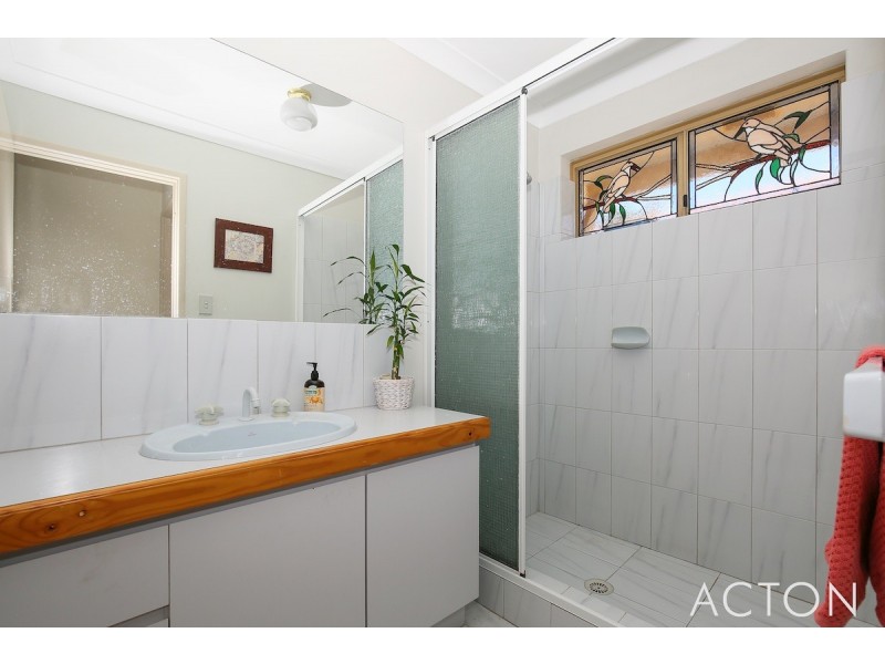 107 Leslie Street, Dudley Park WA 6210