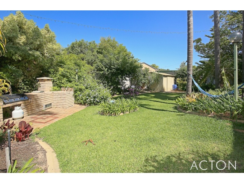 107 Leslie Street, Dudley Park WA 6210