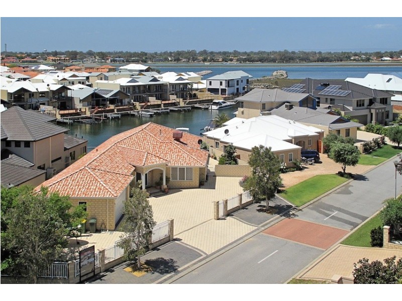 29 Fistina Ramble, Halls Head WA 6210