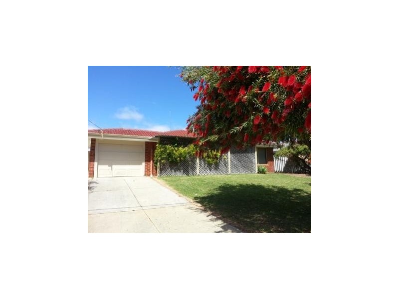 11 Rathmines Place, Coodanup WA 6210