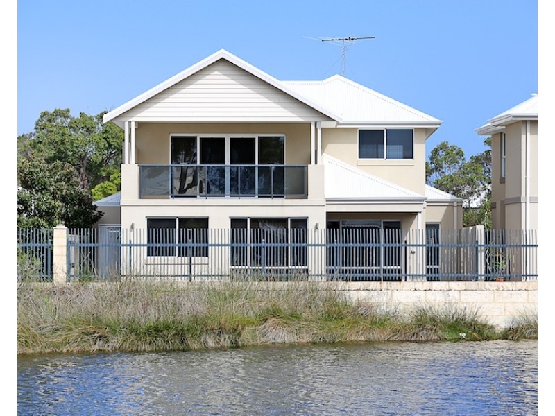 8A Sirrocco Drive, Erskine WA 6210