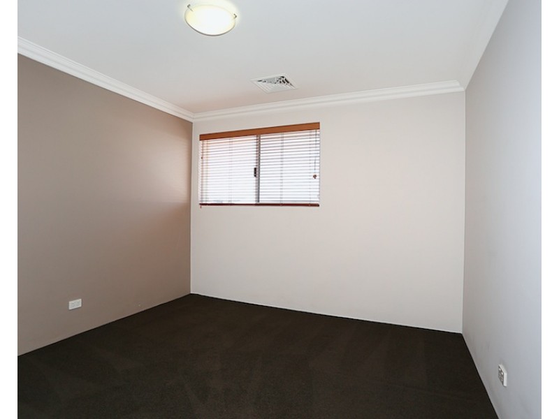 8A Sirrocco Drive, Erskine WA 6210