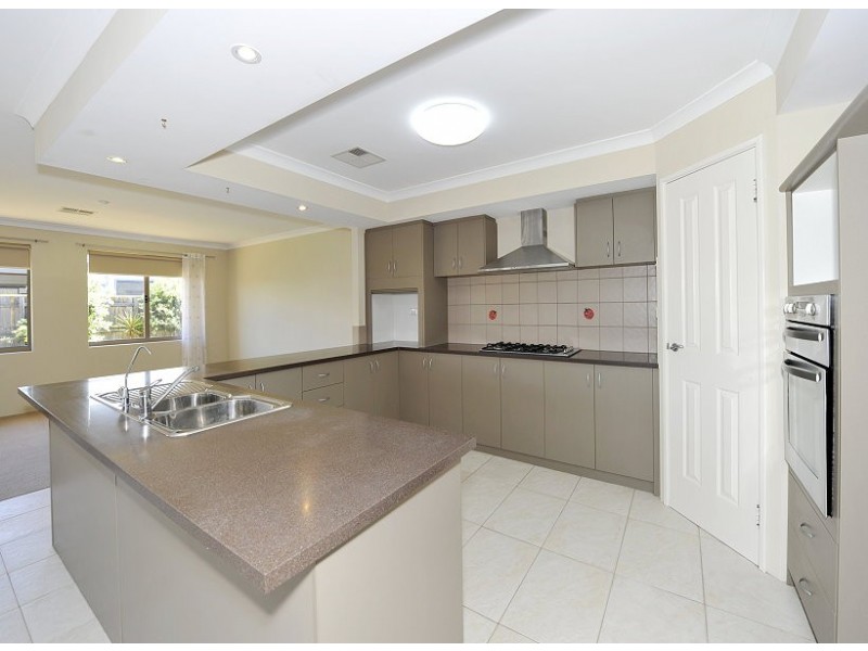 54 Seascapes Boulevard, Halls Head WA 6210