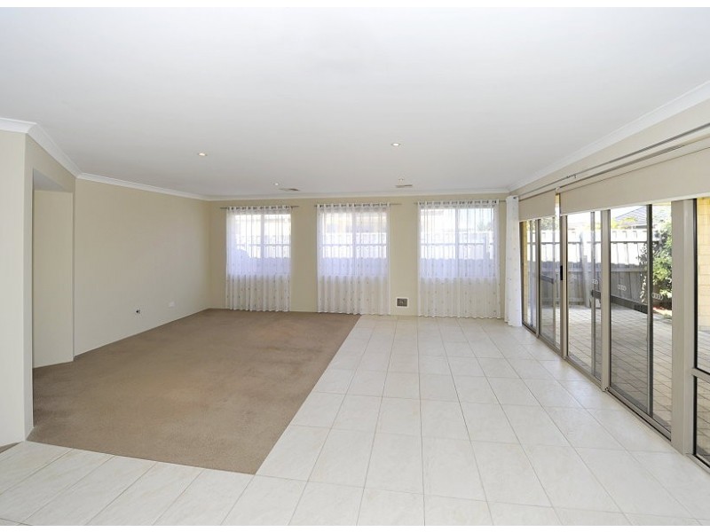 54 Seascapes Boulevard, Halls Head WA 6210