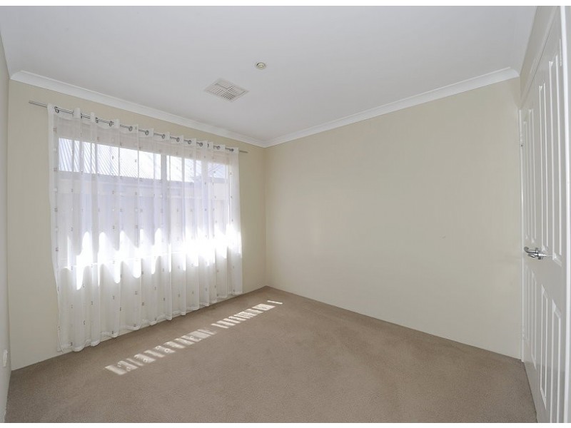 54 Seascapes Boulevard, Halls Head WA 6210