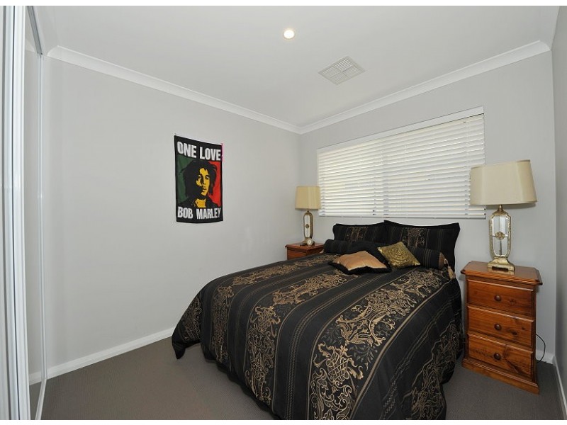 20 Dotterel Drive, Dudley Park WA 6210