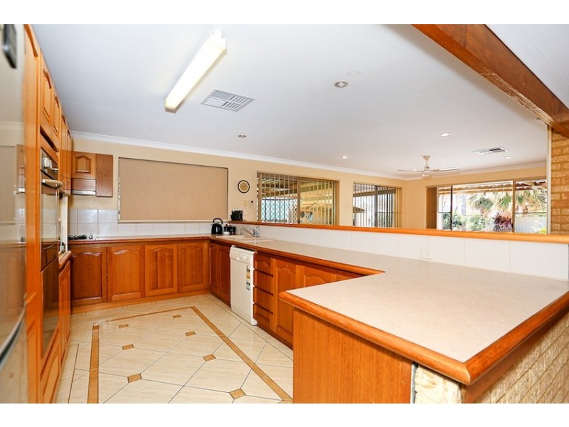 99 Peelwood Parade, Halls Head WA 6210