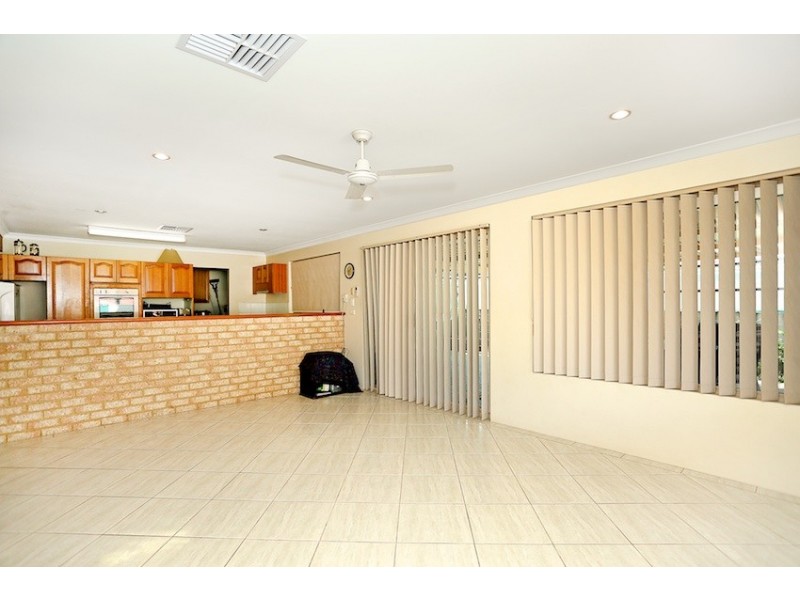 99 Peelwood Parade, Halls Head WA 6210