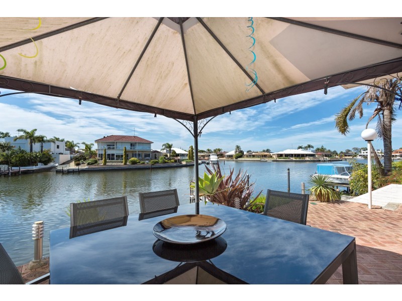 77 Waterside Drive, Dudley Park WA 6210