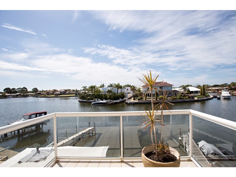 77 Waterside Drive, Dudley Park WA 6210