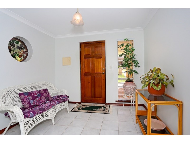 6 Nelson Street, Halls Head WA 6210