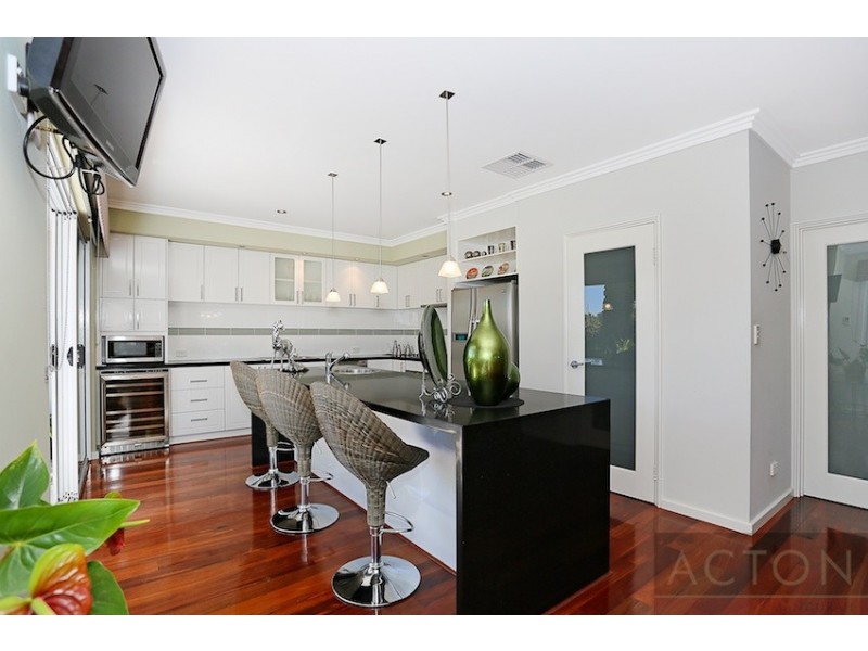 14 Duke Street, Falcon WA 6210