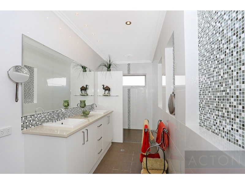 14 Duke Street, Falcon WA 6210