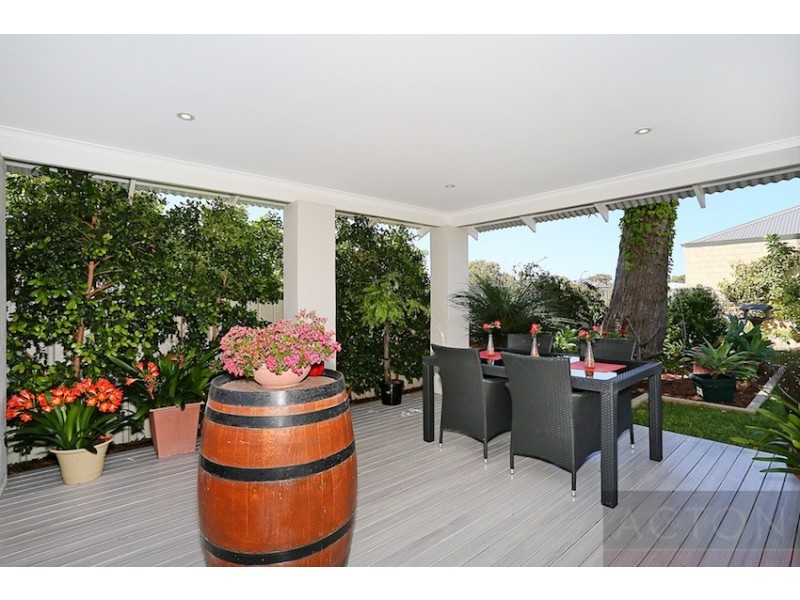 14 Duke Street, Falcon WA 6210