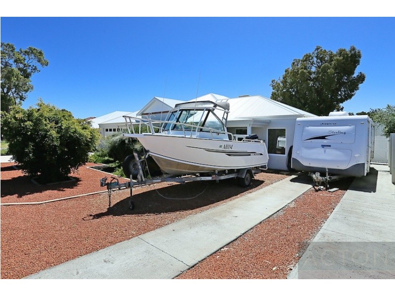 14 Duke Street, Falcon WA 6210