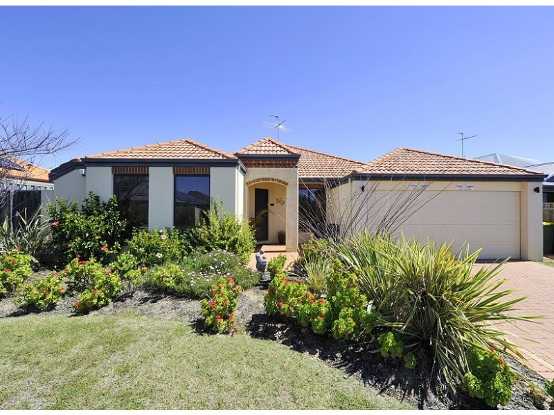 49 Hibbertia Follow, Halls Head WA 6210