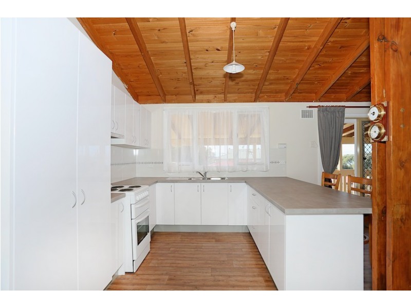 4 Pioneer Court, Bouvard WA 6211