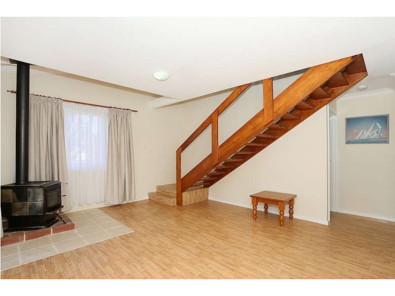 4 Pioneer Court, Bouvard WA 6211