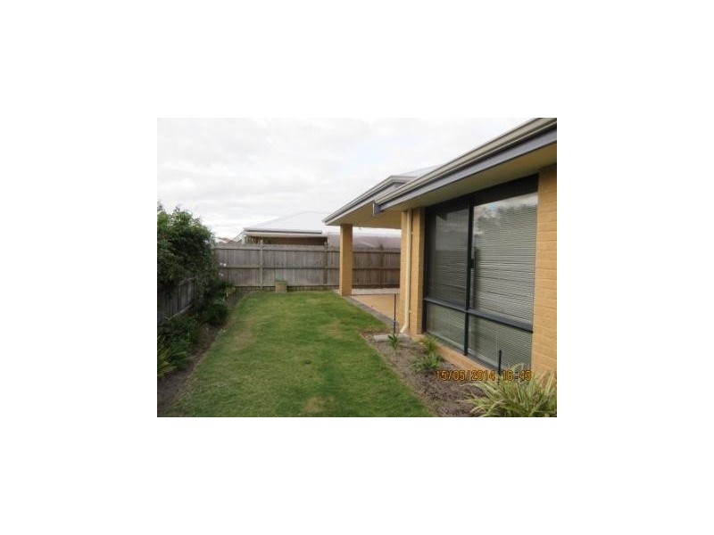 98 Hudson Drive, Dudley Park WA 6210