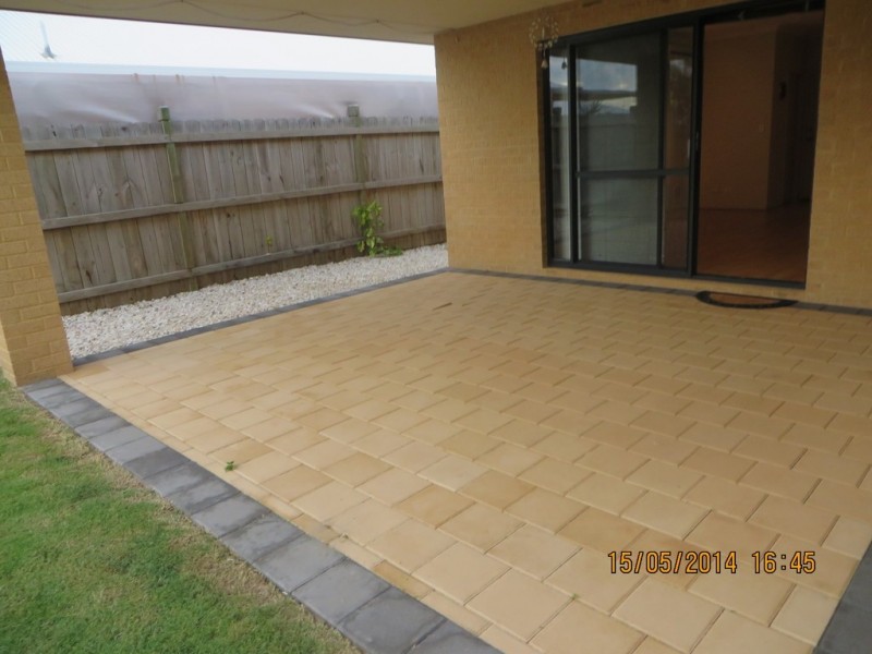 98 Hudson Drive, Dudley Park WA 6210