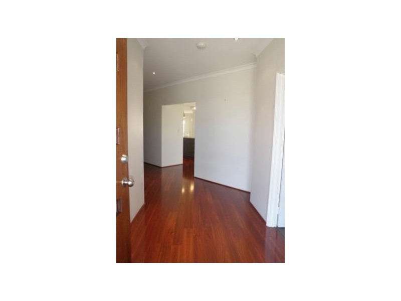 4 Calder Nook, Lakelands WA 6180