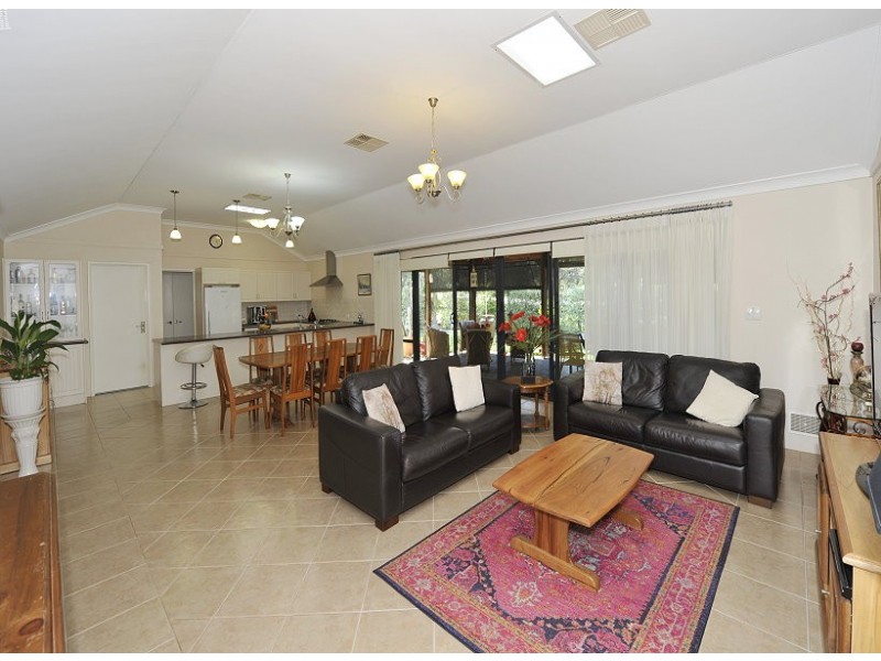 18 Autumn Glen, Dawesville WA 6211