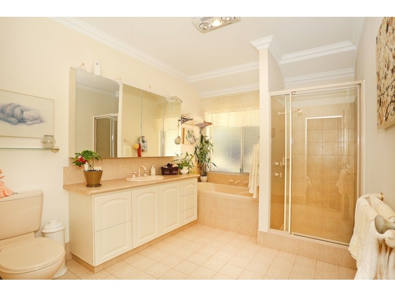 20 Bulara Road, Greenfields WA 6210
