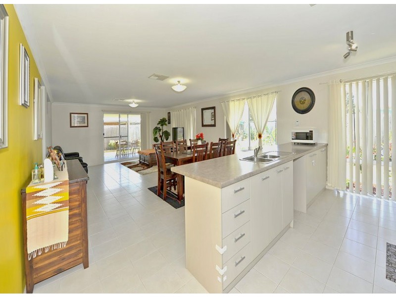 30 Wanjeep Street, Dudley Park WA 6210