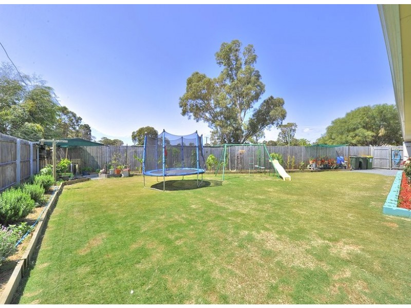 30 Wanjeep Street, Dudley Park WA 6210