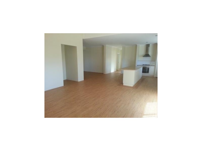 5 Glengarry Way, Pinjarra WA 6208