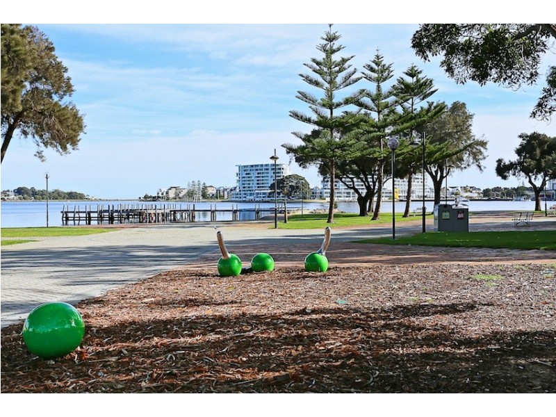 24 Allnutt Street, Mandurah WA 6210