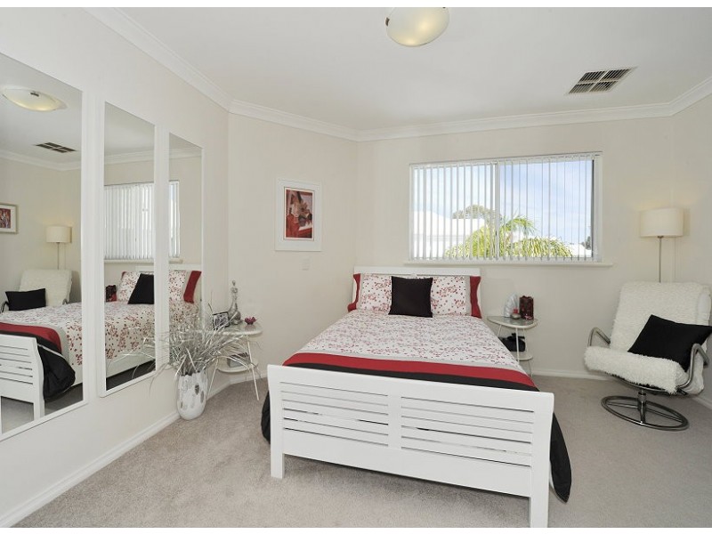 12/3 Leslie Street, Dudley Park WA 6210