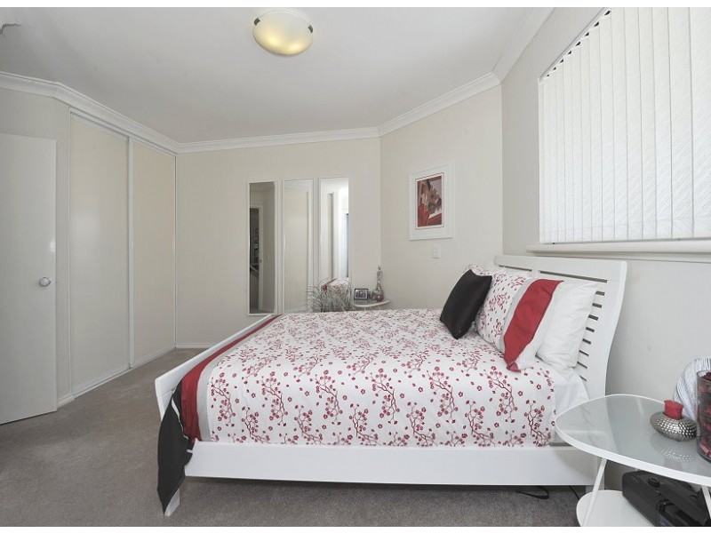 12/3 Leslie Street, Dudley Park WA 6210