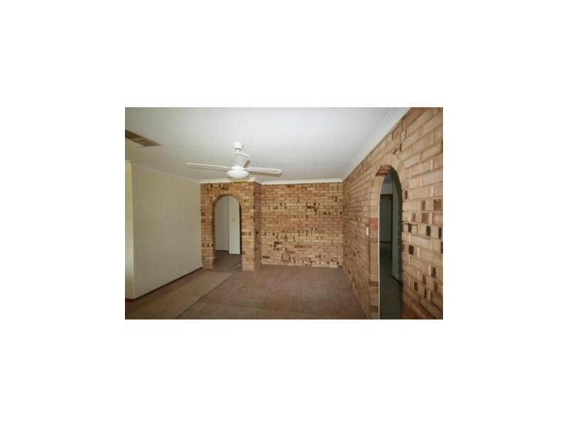 14 Dundas Place, Greenfields WA 6210