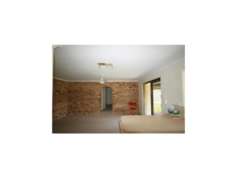 14 Dundas Place, Greenfields WA 6210