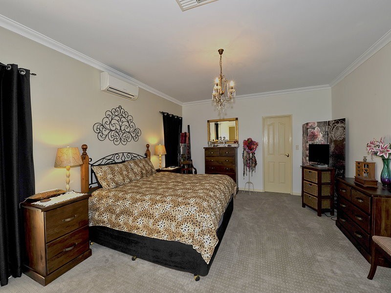 2 Palomino Place, Greenfields WA 6210