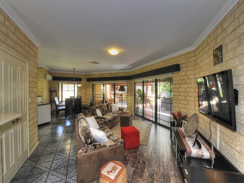 2 Palomino Place, Greenfields WA 6210