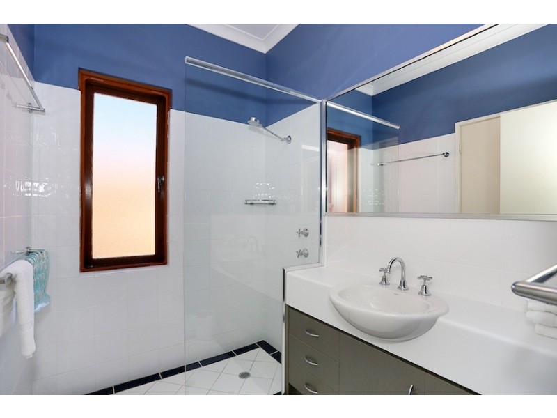 8/40 Rialto Place, Halls Head WA 6210